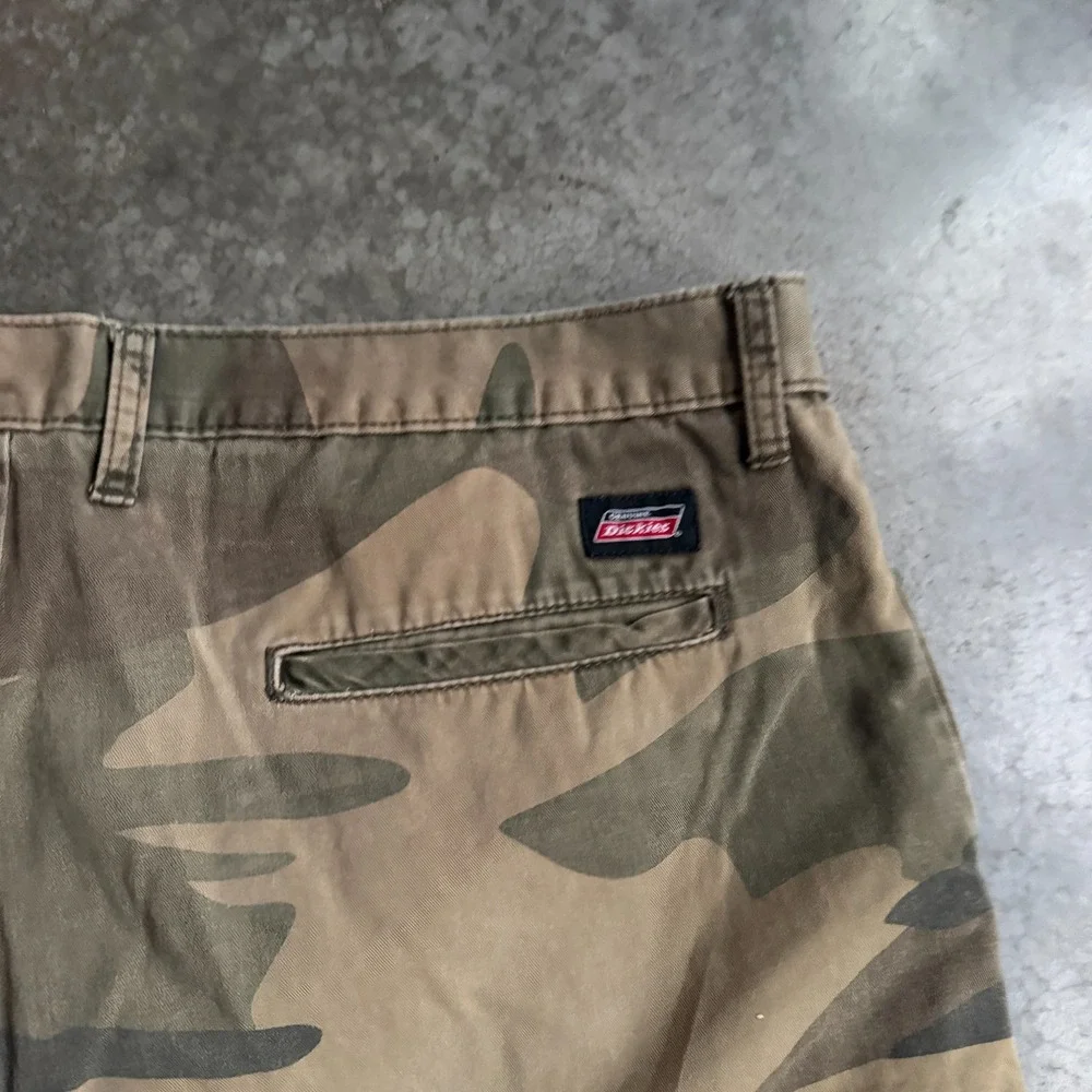Dickies camo chino